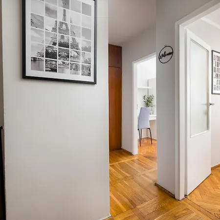 Rondo Onz Centre By Bookinghost Apartmán Varšava